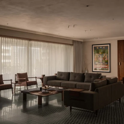 Το σπίτι στη Surat που συνδυάζει την παραδοσιακή ινδική αρχιτεκτονική με το σύγχρονο design