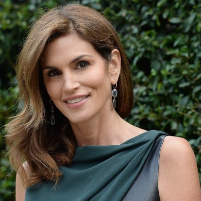 H Cindy Crawford μιλάει για τα μυστικά της μεθόδου The Ashram 