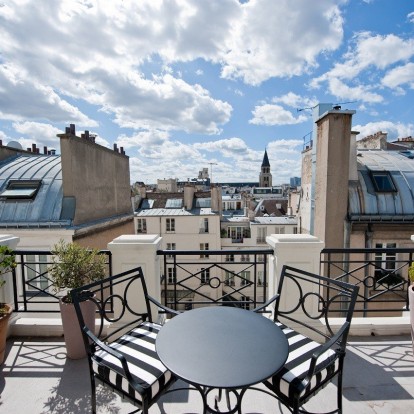 Πώς να φέρετε το καλοκαίρι στο μπαλκόνι σας 