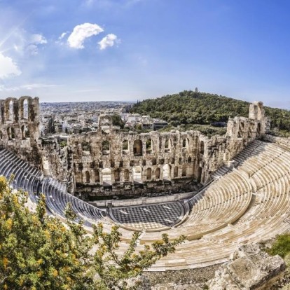 Οι 4 παραστάσεις στην Αθήνα που δεν πρέπει να χάσετε τον Αύγουστο