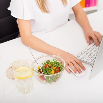 3 συνταγές για υγιεινά lunch meals με λιγότερες από 500 θερμίδες