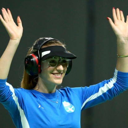 Γνωρίστε την παγκόσμια πρωταθλήτρια σκοποβολής Άννα Κορακάκη