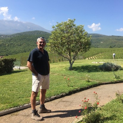 Ο Στέλλιος Μπουτάρης μας μυεί στον μαγικό κόσμο του κρασιού