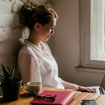 4+1 συμβουλές για να κάνετε το online dating παιχνιδάκι