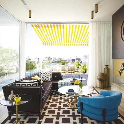 Mια κομψή κατοικία που απολαμβάνει καταπληκτική θέα στην πόλη του Σίδνεϊ