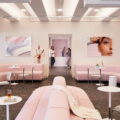 Περιηγηθείτε στα παραμυθένια κεντρικά γραφεία ενός beauty brand στο Soho