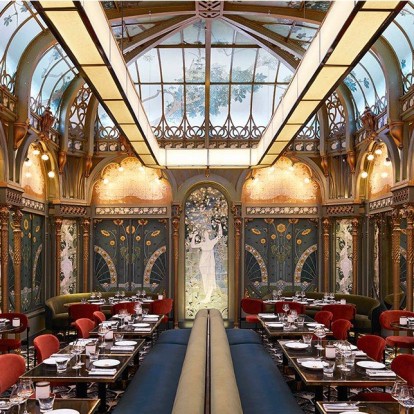 To ολοκαίνουριο Beefbar στο Παρίσι στεγάζεται σε ένα υπέροχο Art Nouveau ιστορικό κτίριο