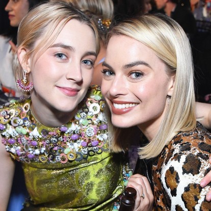 Η Margot Robbie και η Saoirse Ronan απαντούν στις πιο συχνές ερωτήσεις στο Google
