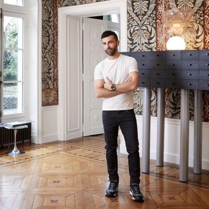 Οι υψηλής αισθητικής χώροι στο Παρίσι όπου ο Nicolas Ghesquière ζει και εργάζεται