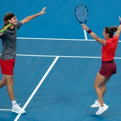 O Τσιτσιπάς και η Σάκκαρη νίκησαν ξανά για την Ελλάδα