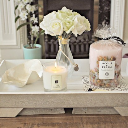 Τα αρωματικά κεριά που αξίζουν μια θέση στο σαλόνι σας