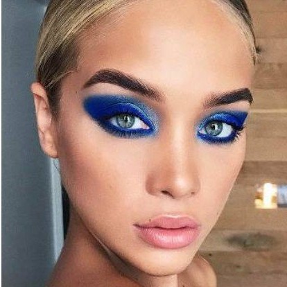 7 colourful makeup προτάσεις για τα μάτια που επιβάλλεται να "φορέσετε" την Τσικνοπέμπτη