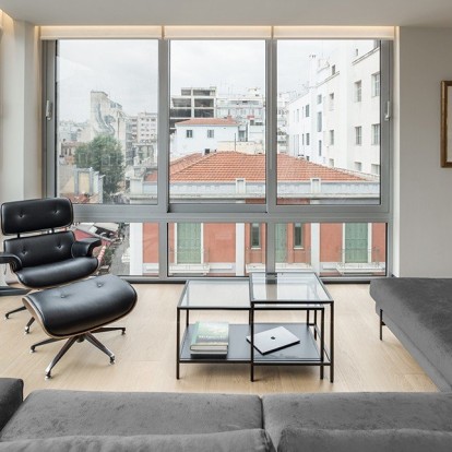 Δύο σύγχρονα διαμερίσματα στα Λαδάδικα παρατηρούν τη Θεσσαλονίκη από ψηλά