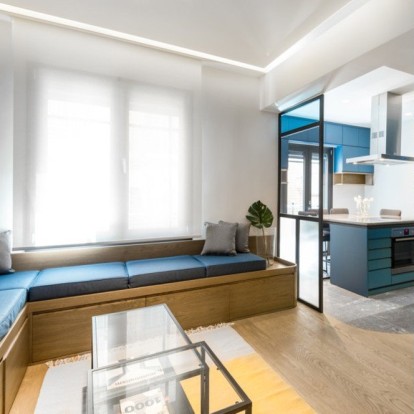 Ένα διαμέρισμα στη Θεσσαλονίκη με ανατρεπτικό σχεδιασμό που θυμίζει καράβι