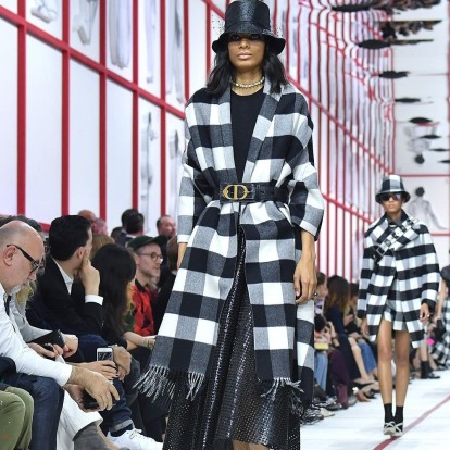 Paris Fashion Week: Δυναμική έναρξη με Christian Dior και Saint Laurent