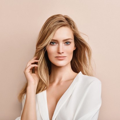 Micro-concealing: Η νέα τεχνική για να αποκτήσετε φυσική βάση στο πρόσωπό σας 