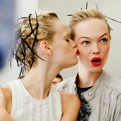 Αποκτήστε σαρκώδη χείλη πανεύκολα και γρήγορα