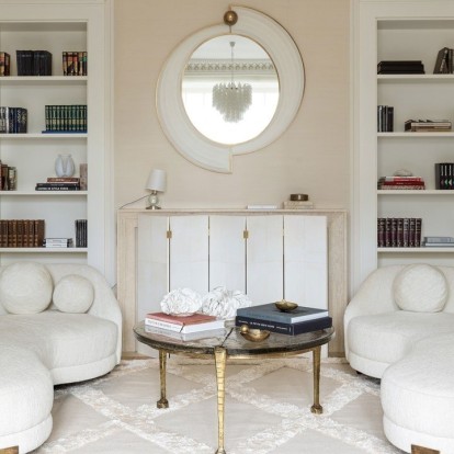 Περιηγηθείτε στο κομψό και φωτεινό, vintage διαμέρισμα ενός συγγραφέα