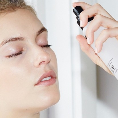 Face mists: Για τέλεια makeup looks και άψογο δέρμα είναι ό,τι πρέπει