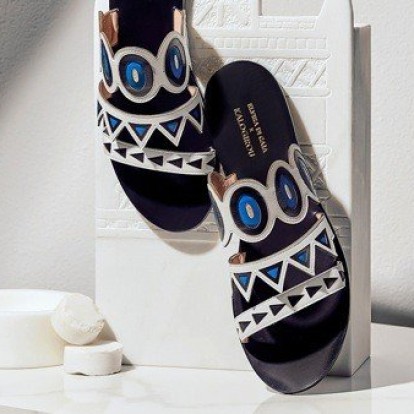 Δύο fashion συνεργασίες με αρχαιοελληνικές επιρροές που κάνουν αίσθηση