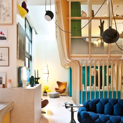 Ένα συνεργείο αυτοκινήτων στο Παρίσι μεταμορφώθηκε σε ένα άκρως cool διαμέρισμα