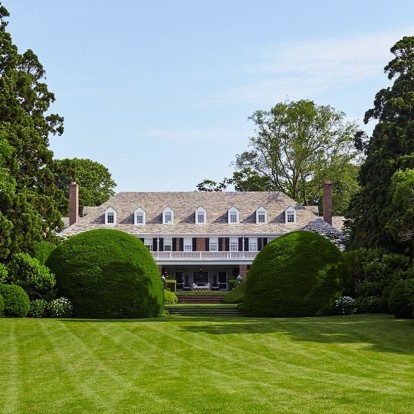 Περιηγηθείτε στο παραδεισένιο σπίτι της Tory Burch στα Hamptons