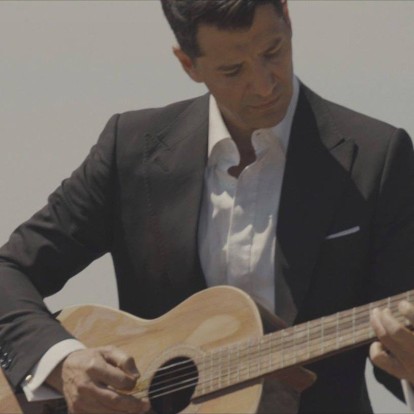 Δείτε το νέο video clip του Σάκη Ρουβά με την Ηλιάνα Παπαγεωργίου