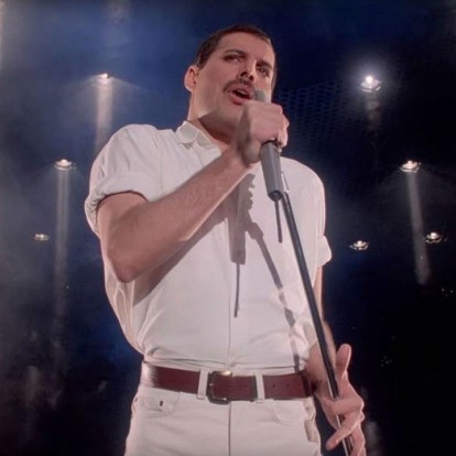 Απολαύστε τον Freddie Mercury σε μία συγκλονιστική αδημοσίευτη ερμηνεία 