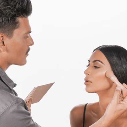 Ο makeup artist της Kim Kardashian δημιουργεί το απόλυτο καλοκαιρινό μακιγιάζ 