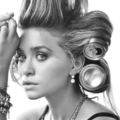 Πώς να περιποιηθείτε τα μαλλιά μετά το καλοκαίρι