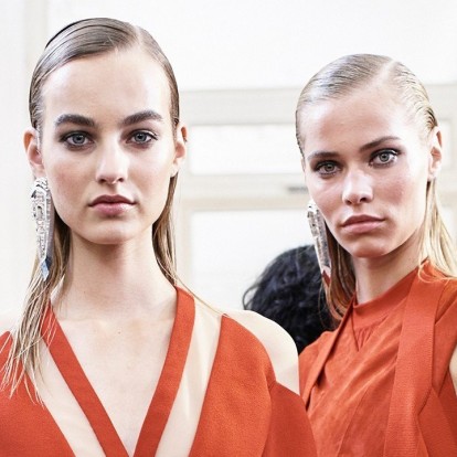 Έξοδος μετά τις βουτιές σας; Αυτά είναι τα χτενίσματα που θα σας σώσουν