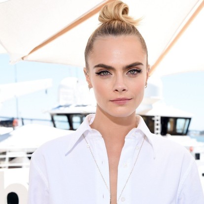 Όταν η Cara Delevingne απαντάει σε προσωπικές ερωτήσεις