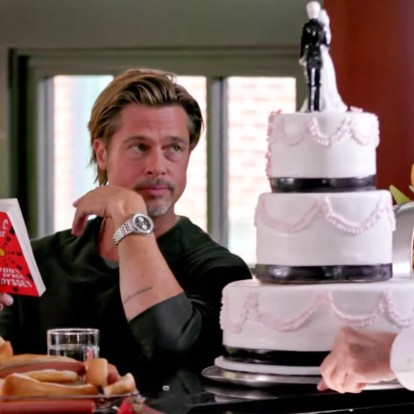 Όταν συναντάς τον Brad Pitt σε ένα μπαρ...