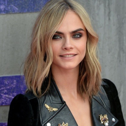 Οι 5 αποχρώσεις μαλλιών που θα σας κάνουν να δείχνετε νεότερες