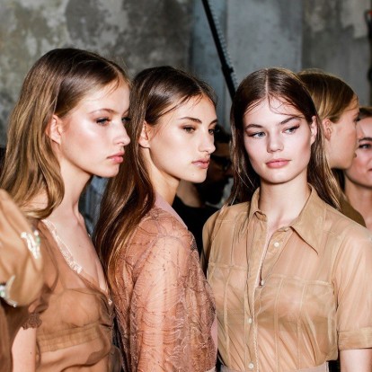 Πρησμένα μάτια; Έτσι θα απαλλαγείτε μια και καλή και θα αποκτήσετε ξεκούραστο βλέμμα