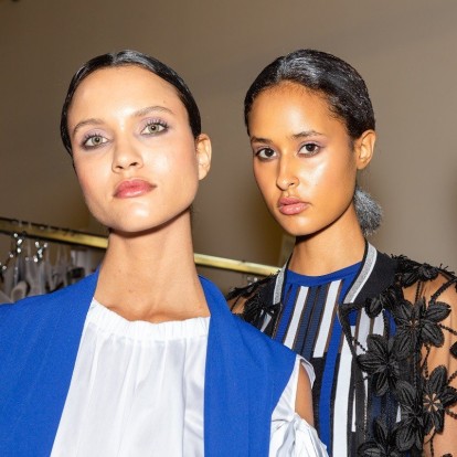 Άραγε οι χρυσές μάσκες προσώπου αξίζουν μια θέση στο boudoir σας; 