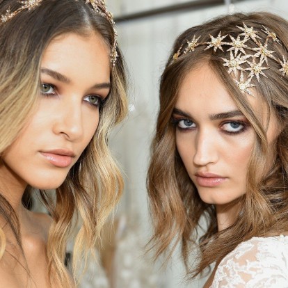 Έτσι θα περιποιηθείτε τα μαλλιά σας εάν είναι πολύ σγουρά