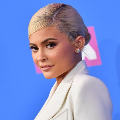 Η Kylie Jenner μας δείχνει το καθημερινό της μακιγιάζ 