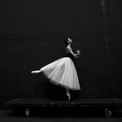 Ελίζα Πάλλη: Γνωρίστε τη γυναίκα που έκανε ολόκληρη την Κάσο να χορεύει 