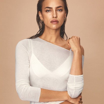 Η Irina Shayk μας παρουσιάζει την πιο κομψή knitwear συλλογή 