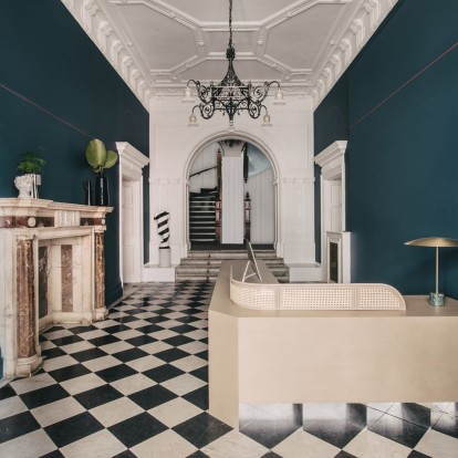 Ένα working space στο Λονδίνο που αναδεικνύει τον μινιμαλισμό 