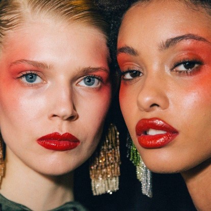 Βρείτε το makeup look που θα επιλέξετε για το πρωτοχρονιάτικο ρεβεγιόν 