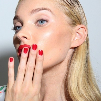 Τα 8 πιο δημοφιλή nail trends για την άνοιξη 