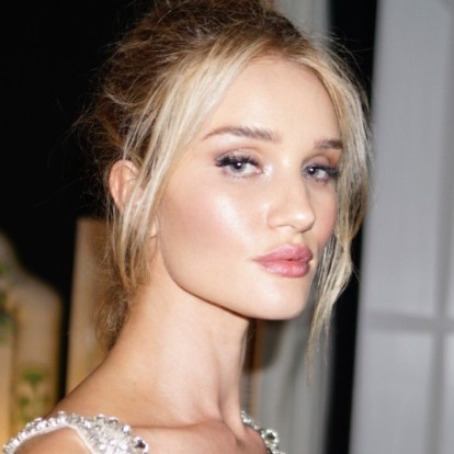 Αυτό είναι το χρώμα στο μακιγιάζ ματιών που θα φωτίσει το βλέμμα σας 