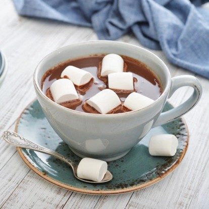 5 απολαυστικές συνταγές hot chocolate που θα σας κρατήσουν ζεστούς όλο τον χειμώνα 