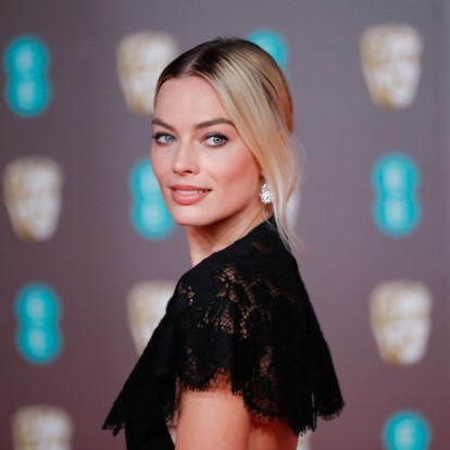 Όλα τα beauty looks που ξεχωρίσαμε από τα βραβεία BAFTA 2020