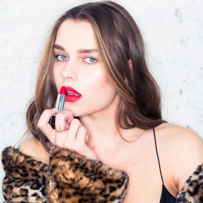 Χείλη για φίλημα: Με αυτούς τους τρόπους θα τα κάνετε πιο σαρκώδη από ποτέ