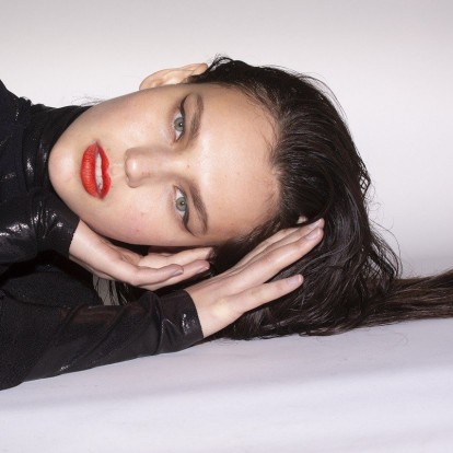 Μακρύνετε τα μαλλιά σας υιοθετώντας τα πιο σωτήρια hair tips