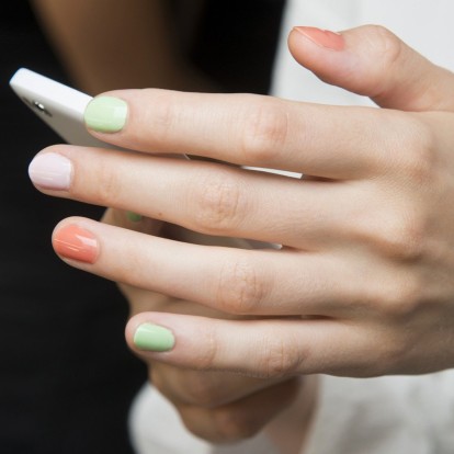 Hot Manicure: Τα σχέδια στα νύχια που επιλέγουν όλες οι beauty maniacs και θα σας μαγέψουν