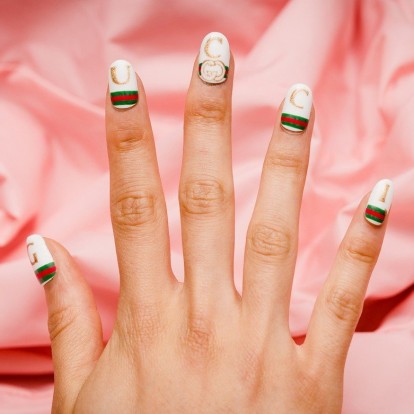 Έτσι θα αφαιρέσετε το gel manicure μόνες σας σαν επαγγελματίες nail artists